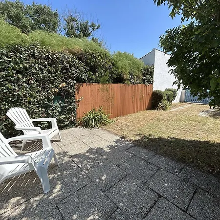 Maison Avec Jardin, à 300m De La Plage, 2 Chambres, 4 Couchages, Terrasse Et Barbecue - Fr-1-224b-158 *