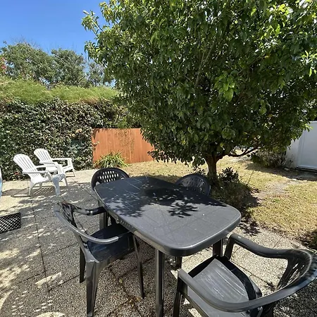 Maison Avec Jardin, à 300m De La Plage, 2 Chambres, 4 Couchages, Terrasse Et Barbecue - Fr-1-224b-158 Hébergement de vacances Noirmoutier-en-l'Île